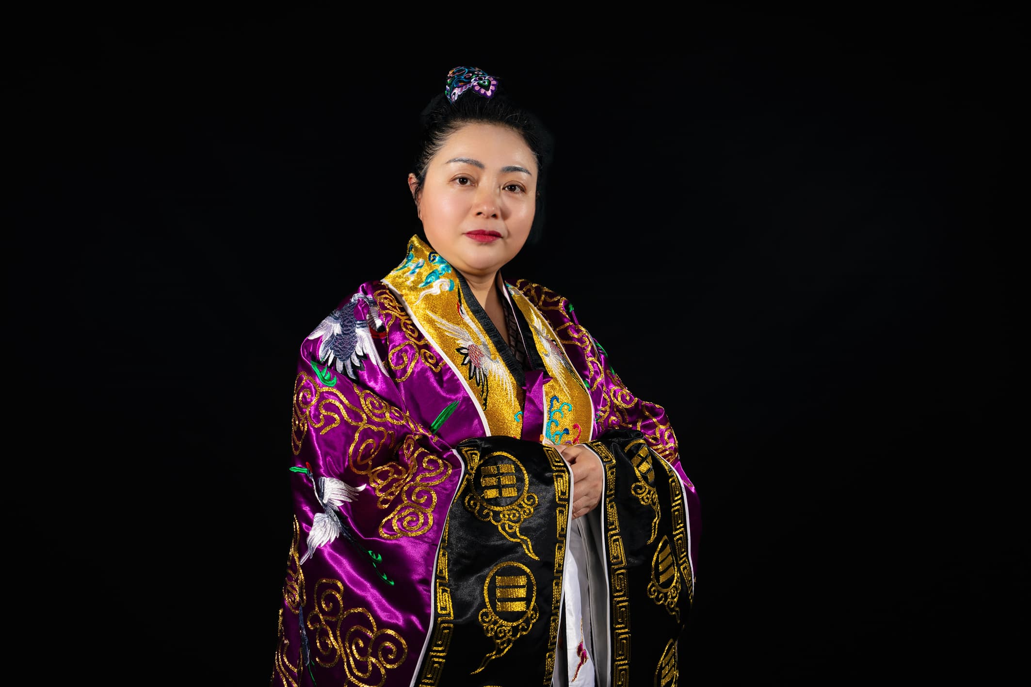 Meet Master Heyu: A 7th-Generation Feng Shui Expert Bridging East and West